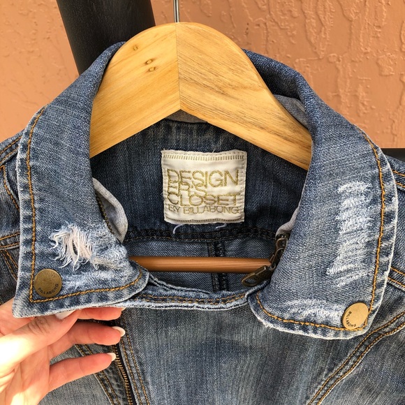 BILLABONG Design Closet Distressed Denim Jacket - Picture 5 of 8